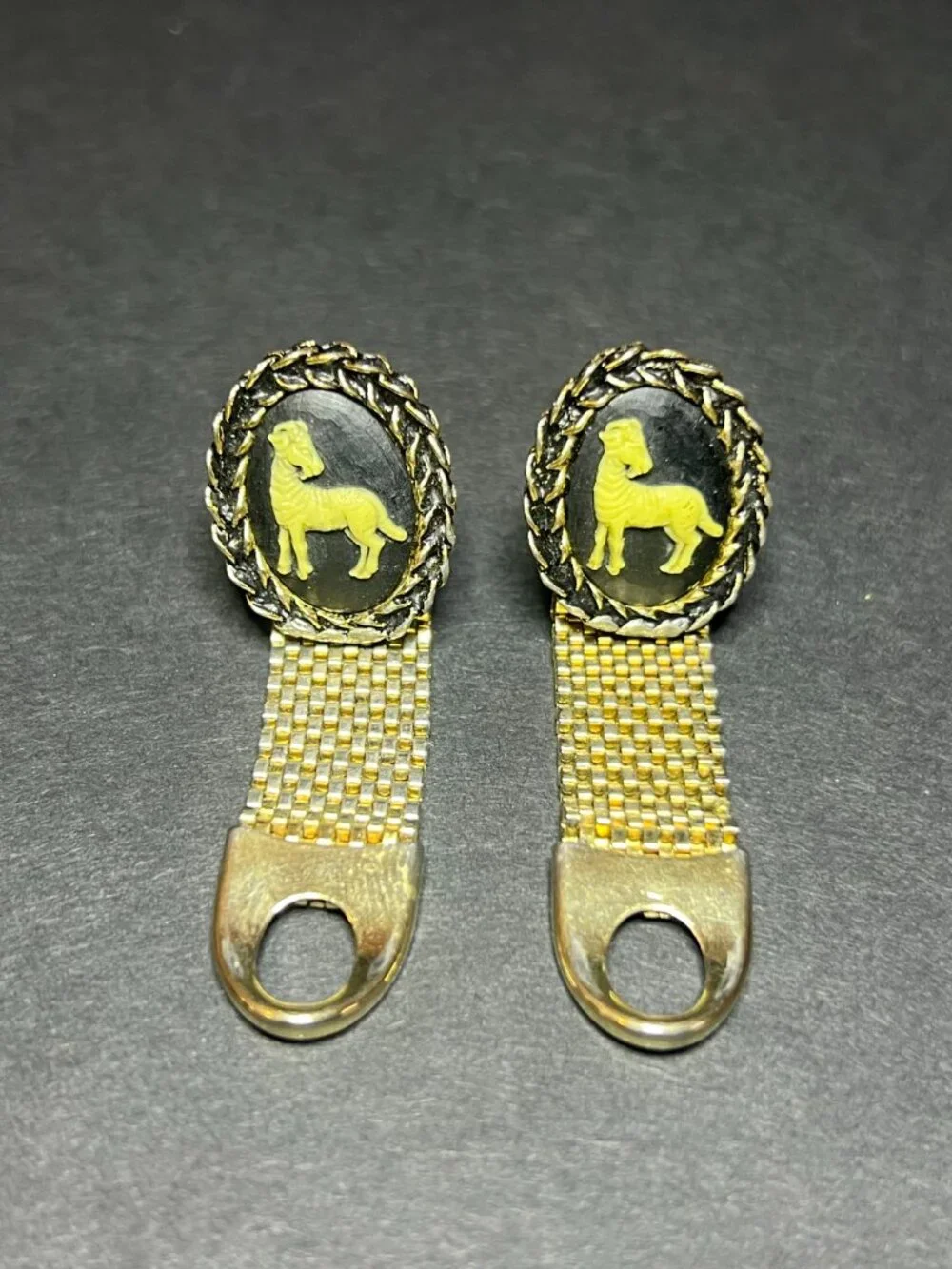 Vintage Gold Tone & Black Cameo Ram Goat Aries Zodiac Mesh Wrap Cufflinks